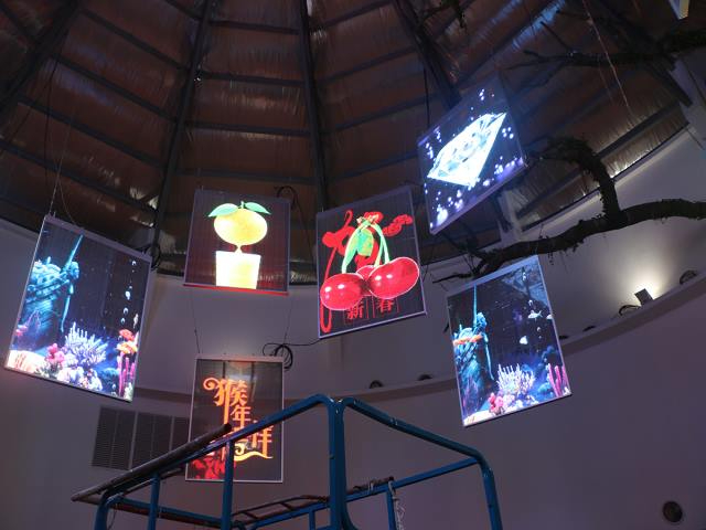 LED透明屏對比液晶透明屏4大優勢